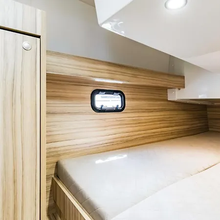Ботель Lodz Houseboat Stillo 30 Vip Mazuryholiday Pierkunowo
